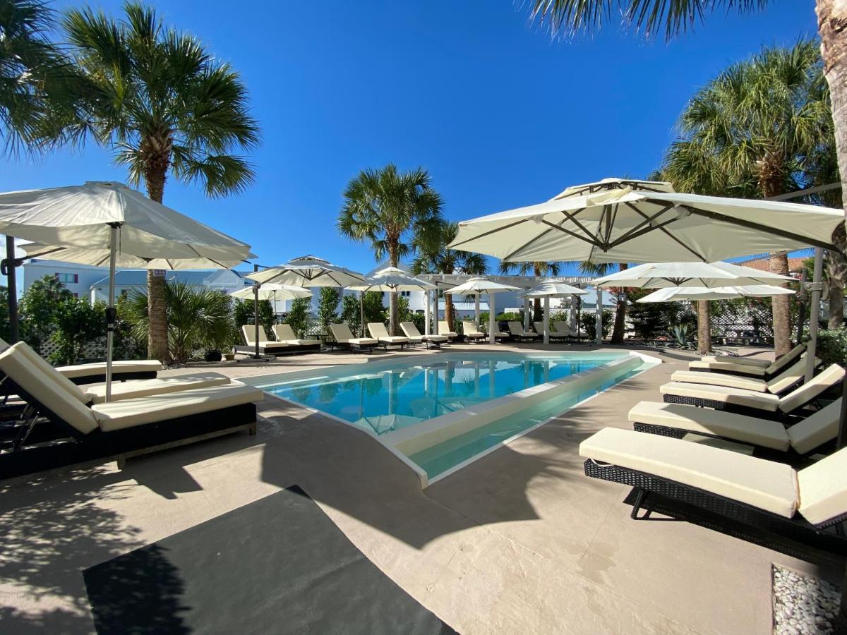 Grace Bay Suites Bagian luar foto