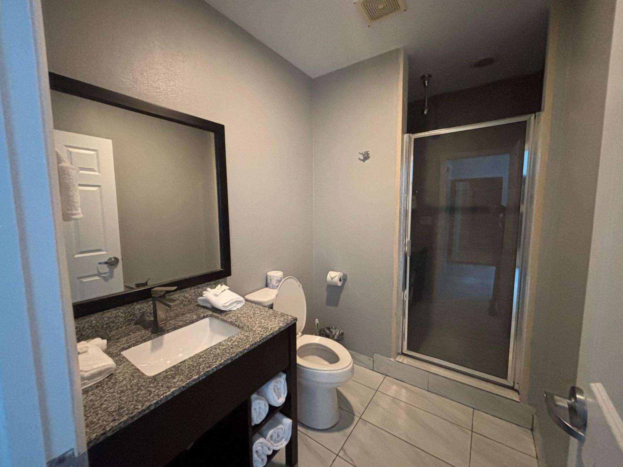 Grace Bay Suites Bagian luar foto