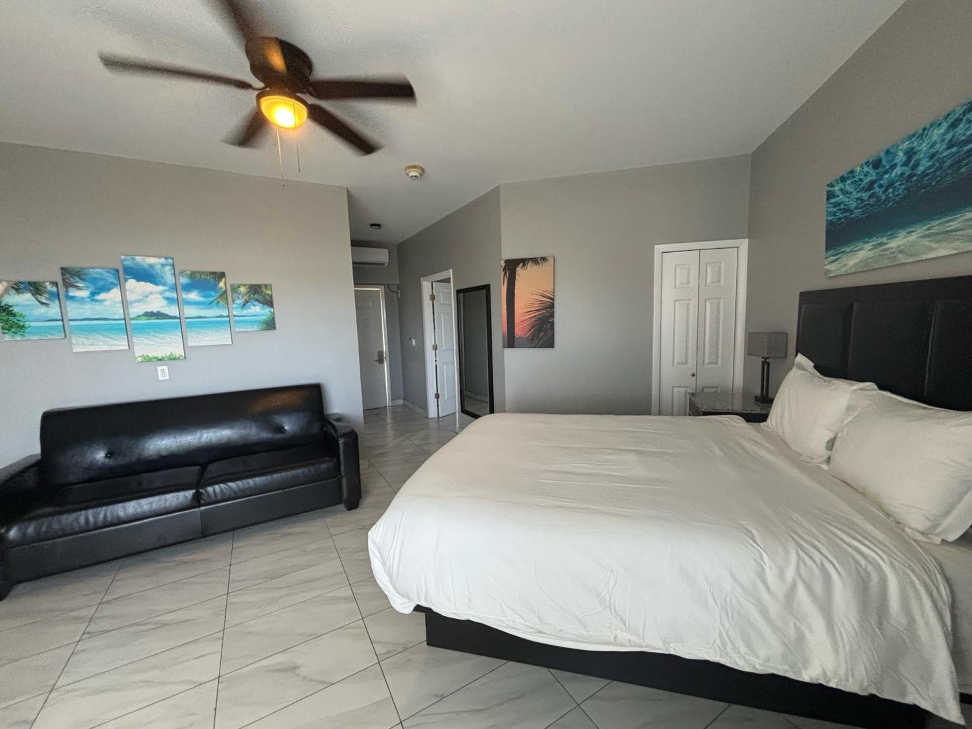 Grace Bay Suites Bagian luar foto