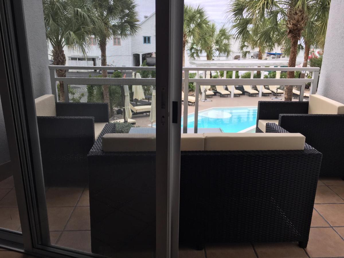 Grace Bay Suites Bagian luar foto