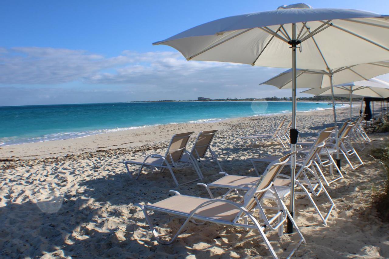 Grace Bay Suites Bagian luar foto